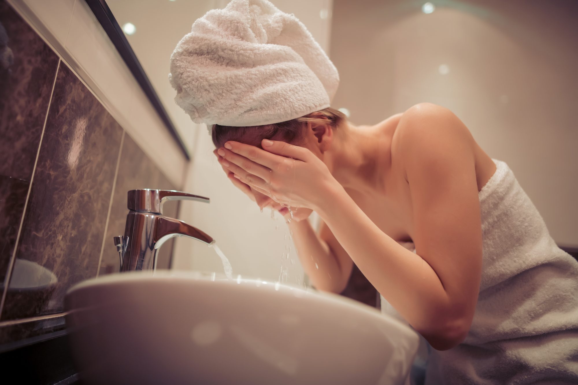 Read more about the article Por que as influencers estão dizendo que você deve passar 60 segundos lavando o rosto